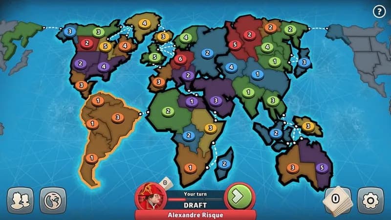 RISK: Global Domination gameplay screenshot 2